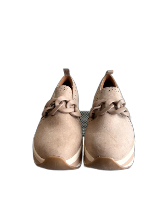 Mad Love Shoe Size 8 Beige Suede Platform Loafer Chain Detail Almond Toe Shoes Beige / 8