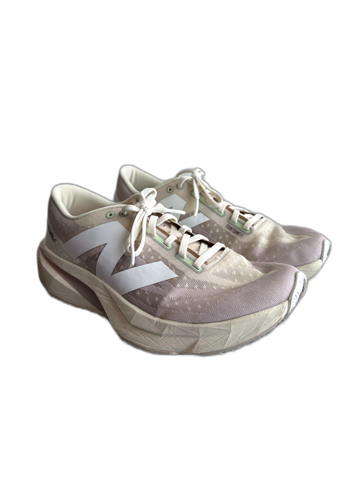 New Balance Shoe Size 8 Light Gray & White Round Toe Low Top Lace Up Shoes Light Gray & White / 8