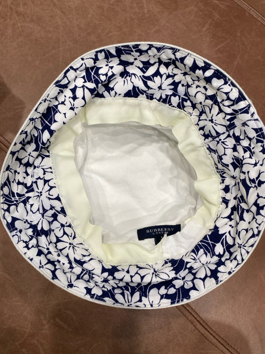 Burberry Navy & white Canvas Buckle Detail Floral Bucket Small Rim Hat
