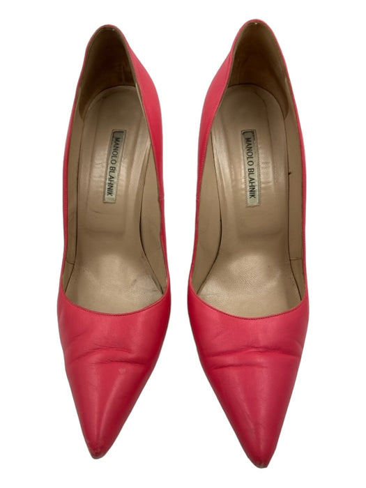 Manolo Blahnik Shoe Size 42 Coral Pink Leather Pointed Toe Stiletto Pumps Coral Pink / 42