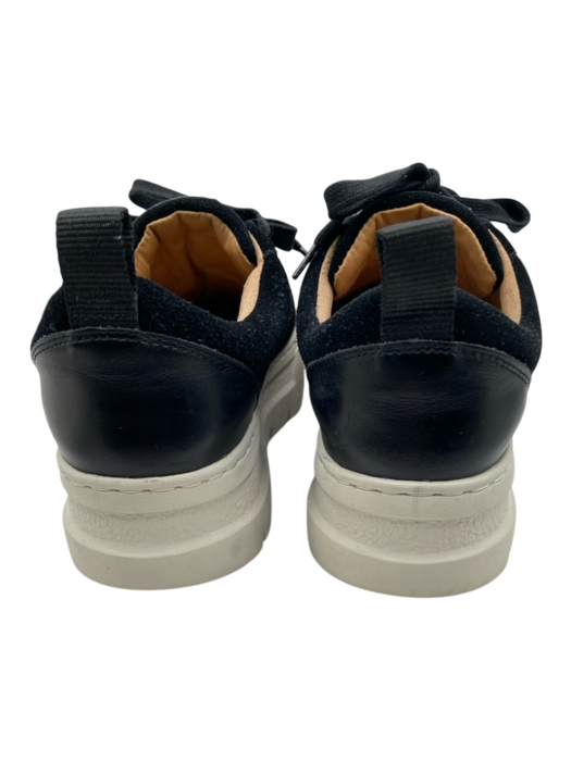 J/Slides Shoe Size 7M Black & White Leather Platform Low Top Lace Up Sneakers Black & White / 7M