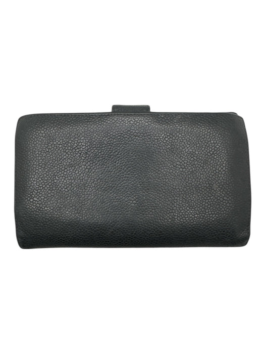 Chanel Black Caviar Leather Embossed CC Logo Snap Closure Wallets Black
