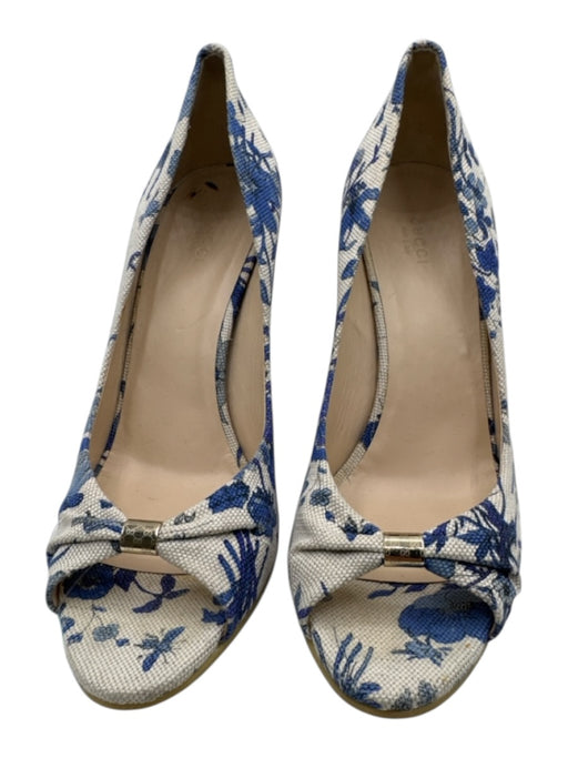 Gucci Shoe Size 9.5 Cream, Blue, Beige Textile Peep Toe Floral Print Wedges Cream, Blue, Beige / 9.5
