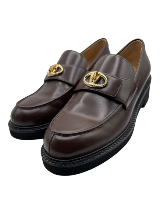 Valentino Garavani Shoe Size 41 Brown Leather gold logo Foam Sole Loafers Brown / 41