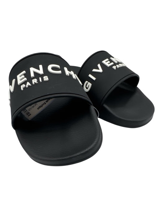 Givenchy Shoe Size 40 Black & White Rubber Logo Slip On Slides Sandals Black & White / 40
