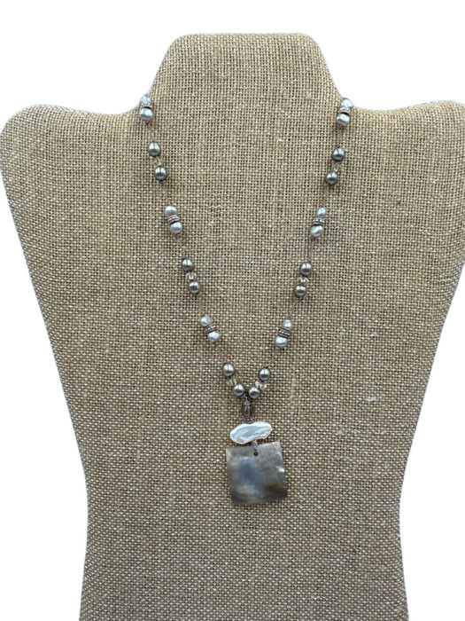 No Brand Beige, Gray & Brown Freshwater Pearl Beaded Shells Stones Necklace Beige, Gray & Brown