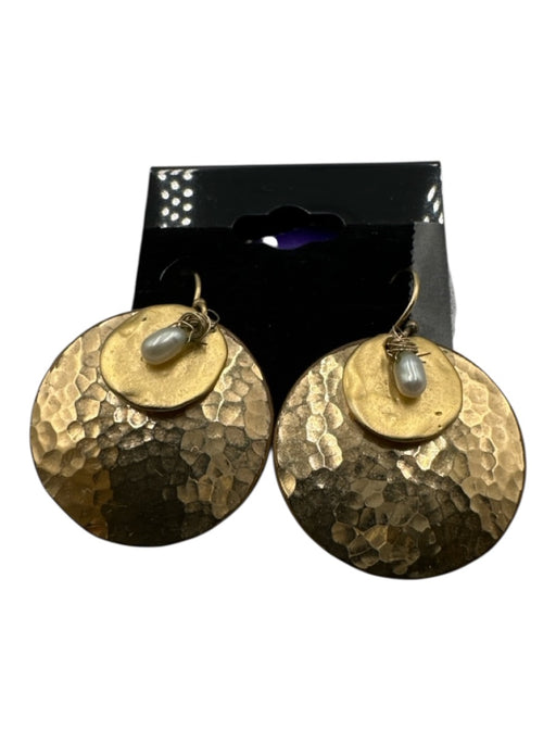 Gold & White 14k Gold Fill Pearl Disc Hammered Drop Earrings Gold & White