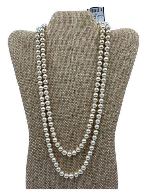 White & Silver Pearls Metal Opera Length Box Clasp Necklace White & Silver