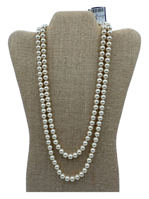 White & Silver Pearls Metal Opera Length Box Clasp Necklace White & Silver