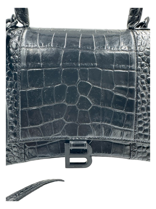 Balenciaga Black Leather Embossed Top Handle Crossbody Strap Magnetic Close Bag Black / Medium