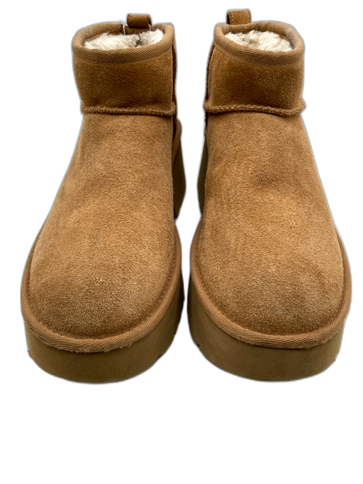 Ugg Shoe Size 7 Tan Suede Platform Rubber Sole Ankle Boot Fleece Lined Booties Tan / 7