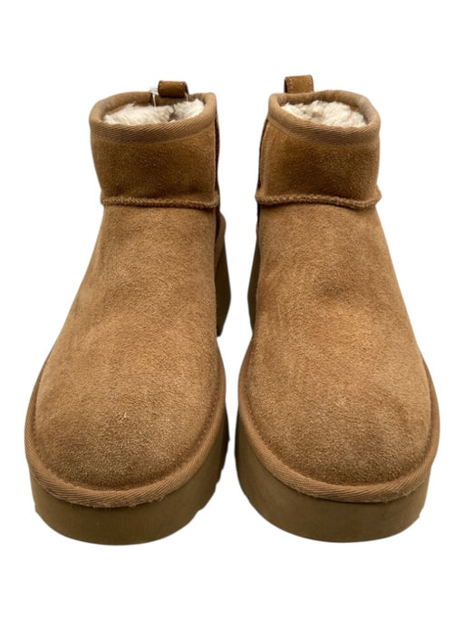 Ugg Shoe Size 7 Tan Suede Platform Rubber Sole Ankle Boot Fleece Lined Booties Tan / 7