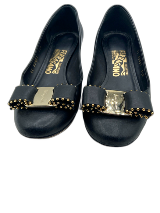 Ferragamo Shoe Size 5.5 Black Leather Round Toe Bow Detail Block Heel Pumps Black / 5.5