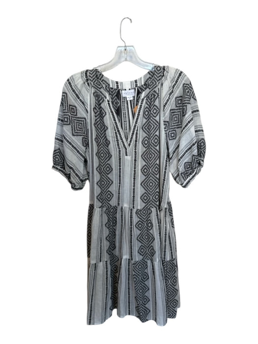 Velvet Size M White & Black Cotton 3/4 Balloon Sleeve Tribal Split Neck Dress White & Black / M