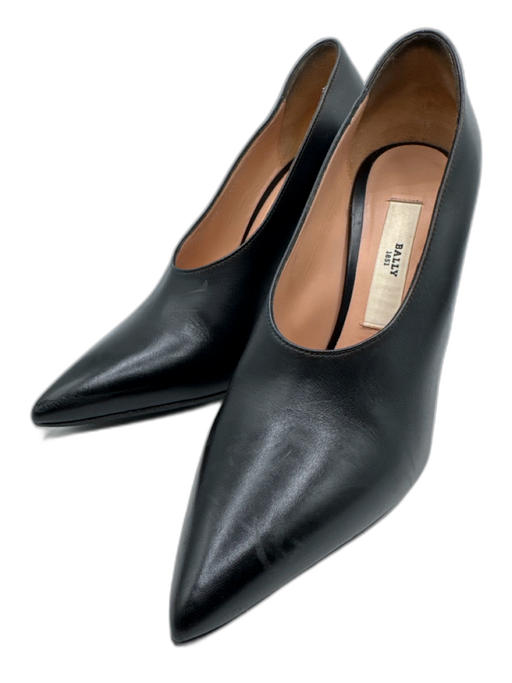 Bally Shoe Size 39 Black Leather Pointed Toe Stiletto Pumps Black / 39