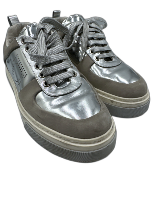 Salvatore Ferragamo Shoe Size 8 Silver Leather Metallic Laces Low Top Sneakers Silver / 8