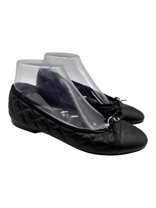 Chanel Shoe Size 39 Black Leather Quilted Cap Toe Bow Detail Ballet Flats Black / 39