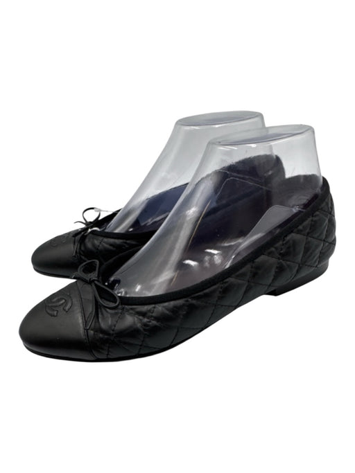 Chanel Shoe Size 39 Black Leather Quilted Cap Toe Bow Detail Ballet Flats Black / 39
