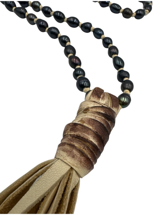 No Brand Dark Blue & Beige Leather & Pearl Tassel Long Necklace Dark Blue & Beige