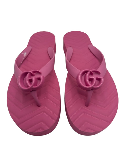 Gucci Shoe Size 38 Pink Foam Flip Flop Quilted Logo Platform Sandals Pink / 38