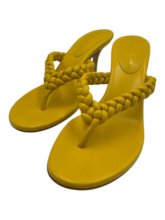 Gianvito Rossi Shoe Size 38.5 Yellow Leather Upper Braided Thong Sandals Yellow / 38.5