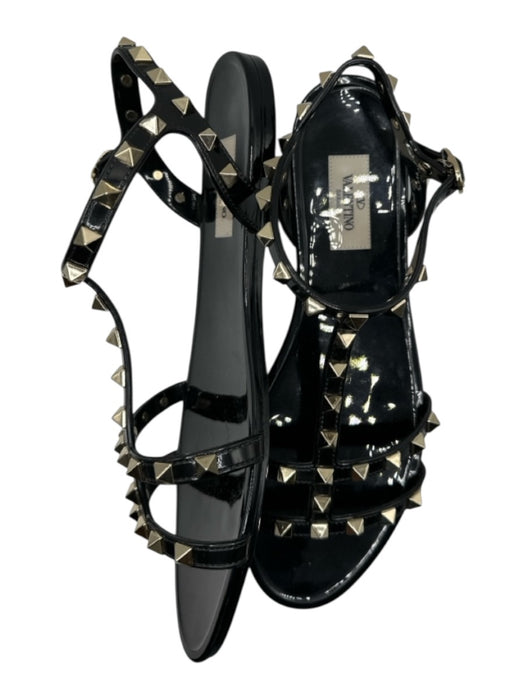 Valentino Shoe Size 39 Black & Gold Rubber Rockstud Gold Hardware Sandals Black & Gold / 39