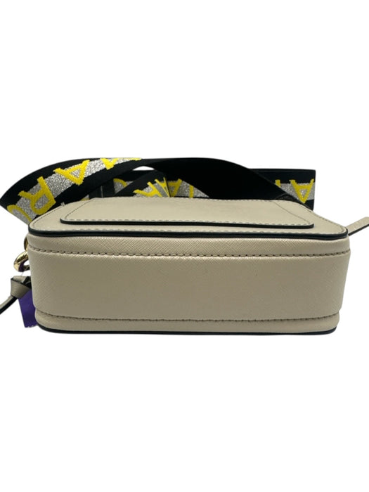 Marc Jacobs Beige Saffiano Leather Gold Tone Hardware Zip Close Crossbody Bag Beige
