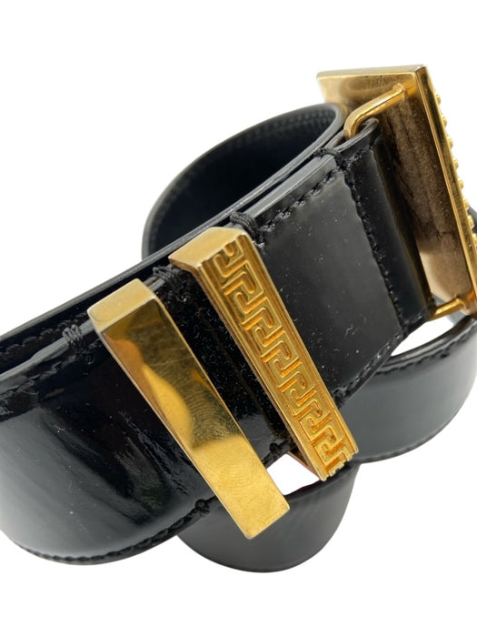 Versace Black & Gold Tone Leather Patent Logo Square Buckle Peg Buckle Belts Black & Gold Tone / 80/32
