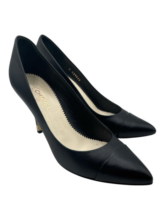 Chanel Shoe Size 38.5 Black Leather Upper Pointed Toe Toe Cap Heel Detail Pumps Black / 38.5