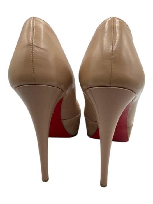 Christian Louboutin Shoe Size 36 Beige & Gunmetal Leather Patent Leather Pumps Beige & Gunmetal / 36