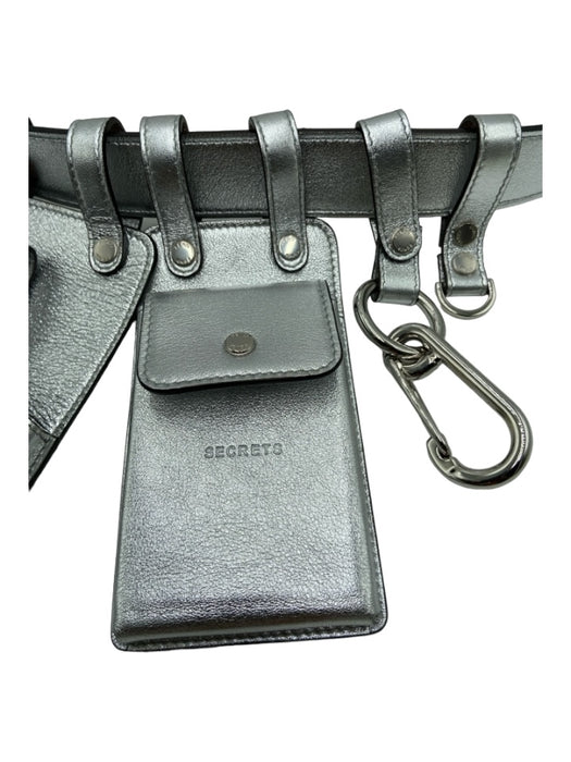 Fendi Silver Leather Silver Hardware Pouch Attachment Keychain Belts Silver / M