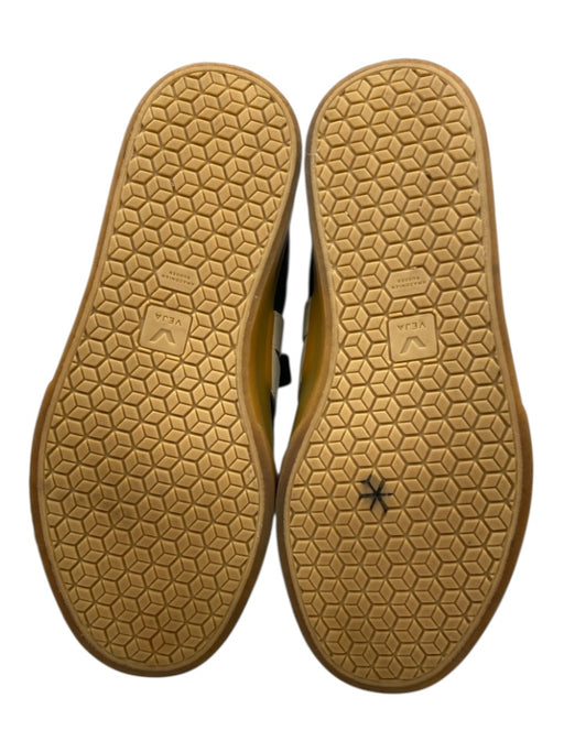 Veja Shoe Size 8 Black & White Suede Low Top Lace Up Sneakers Black & White / 8