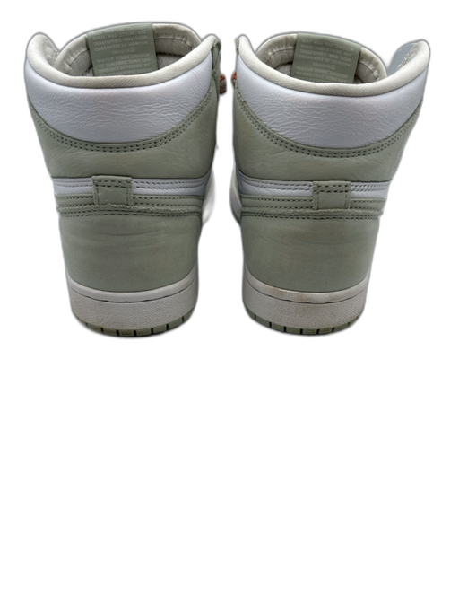 Nike Shoe Size 7 Sage Green & White Leather Round Toe Contrast Laces Sneakers Sage Green & White / 7