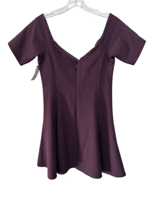 Cinq a Sept Size 10 Burgundy Polyester Off Shoulder Short Sleeve Princess Dress Burgundy / 10