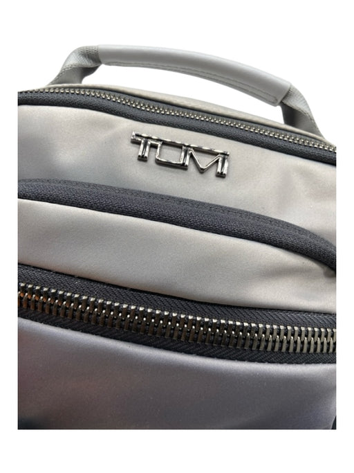 Tumi Gray Print Nylon Ombre Gunmetal Hardware Crossbody Zip Closure Bag Gray Print / S