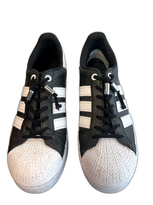 Adidas Shoe Size 7 Black & White Leather & Patent Leather Round Toe Shoes Black & White / 7