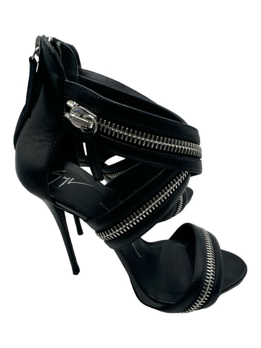 Guiseppe Zanotti Shoe Size 40 Black & Silver Leather Zipper Back Zip Pumps Black & Silver / 40