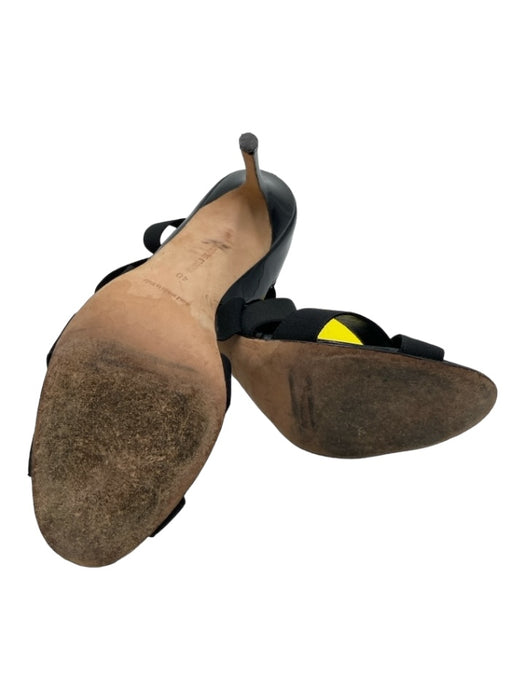 Manolo Blahnik Shoe Size 40 Black Patent Leather Elastic Open Toe Pumps Black / 40