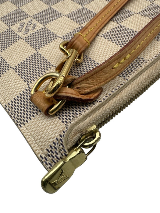 Louis Vuitton White Print Coated Canvas Damier Azur Wristlet Pouch Clutch White Print