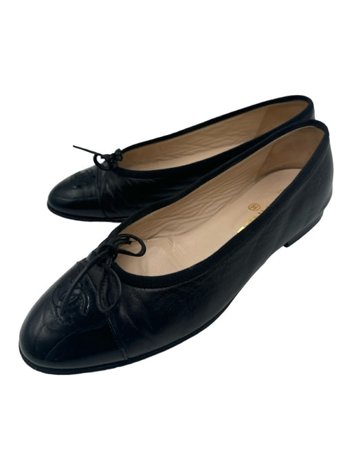 Chanel Shoe Size 37.5 Black Leather Almond Toe Closed Heel Patent Detail Flats Black / 37.5