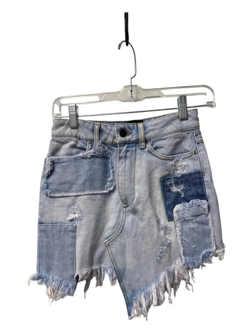 Retrofete Size XS Light Wash Cotton Mini Patches Frayed Hem Denim Skirt Light Wash / XS