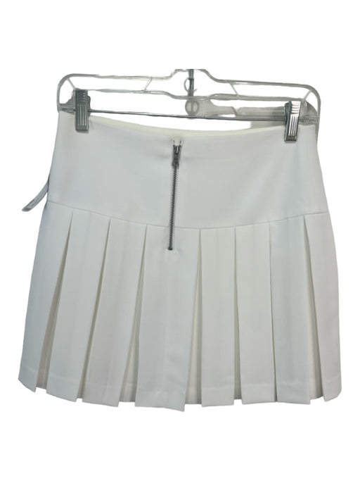 Alice + Olivia Size 0 White Polyester Back Zip Pleated Mini Skirt White / 0