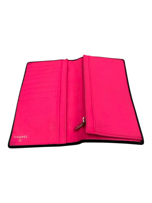 Chanel Black & Hot Pink Leather Patent Leather Logo Continental Vintage Wallets Black & Hot Pink