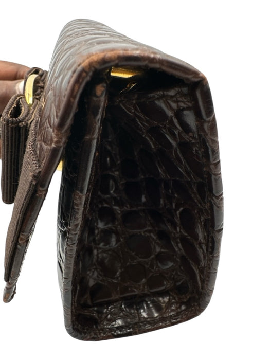 Ferragamo Brown Leather Croc Embossed Gold Chain Crossbody Belt Bag Bag Brown / XXS