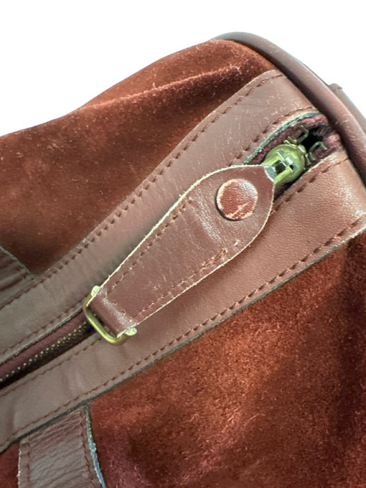 Les Must de Cartier Burgundy Red Suede & Leather Duffle Logo Gold Hardware Bag Burgundy Red / L