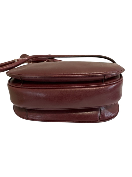 Gucci Burgundy Red Leather Crossbody Strap Flap Gold Hardware Bag Burgundy Red / Small