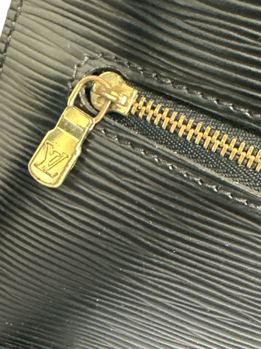 Louis Vuitton Black Epi Leather Backpack Front Pocket Brass Hardware Bag Black / S/M