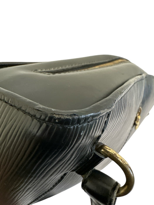 Louis Vuitton Black Epi Leather Backpack Front Pocket Brass Hardware Bag Black / S/M