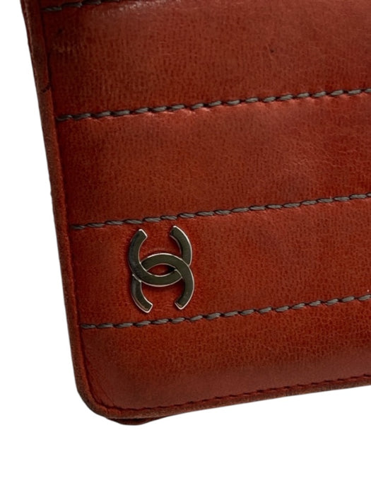 Chanel Red Orange Lamb leather Stitched Stripes Bi- Fold Slim No Clasp Wallets Red Orange