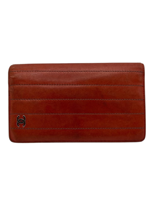 Chanel Red Orange Lamb leather Stitched Stripes Bi- Fold Slim No Clasp Wallets Red Orange